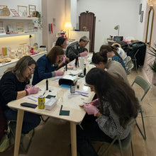 Cargar imagen en el visor de la galería, Taller Día 16 de Enero 19:30✨ - El jardín de las joyas