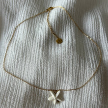 Load image into Gallery viewer, Collar Nacarina - El jardín de las joyas