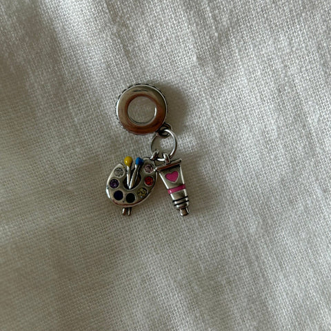 Charm Paleta de Colores y Tubo de Pintura