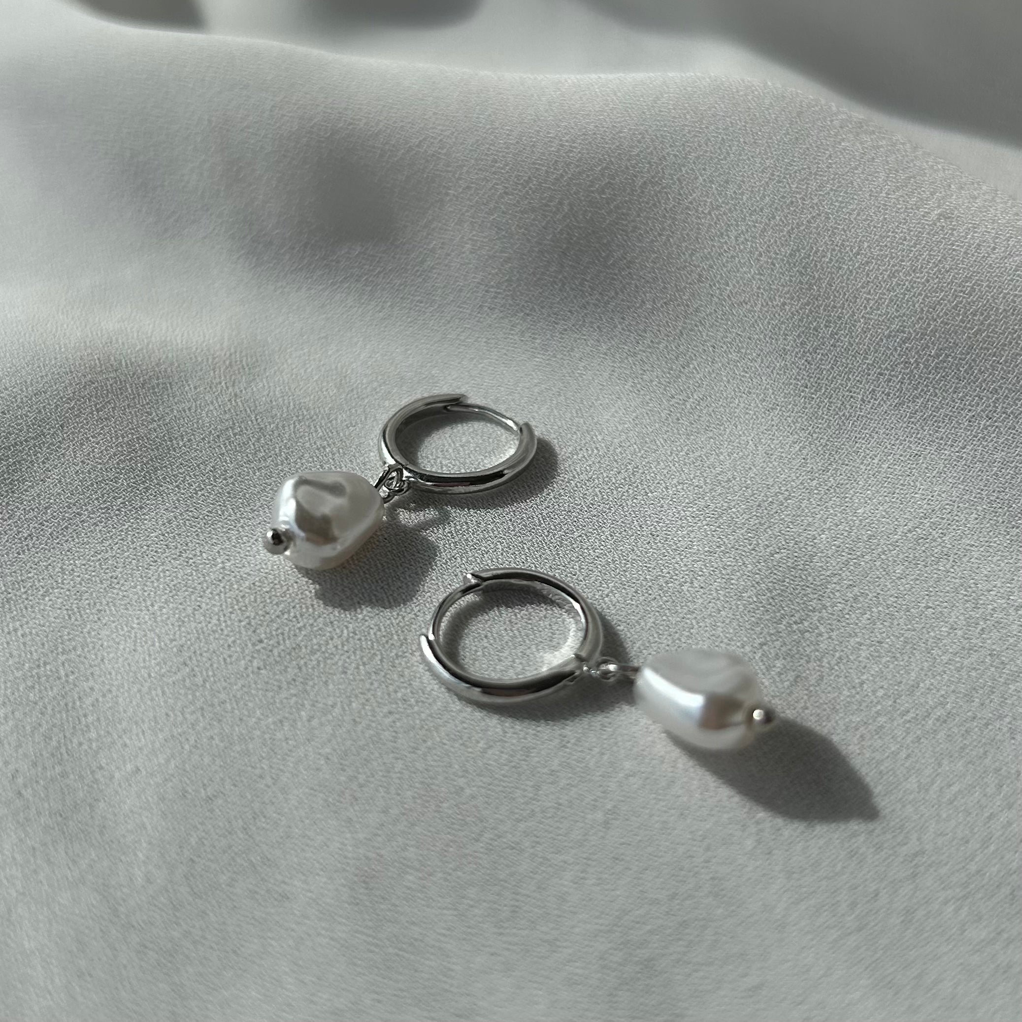 Pendientes Aro Madre perla Silver - El jardín de las joyas