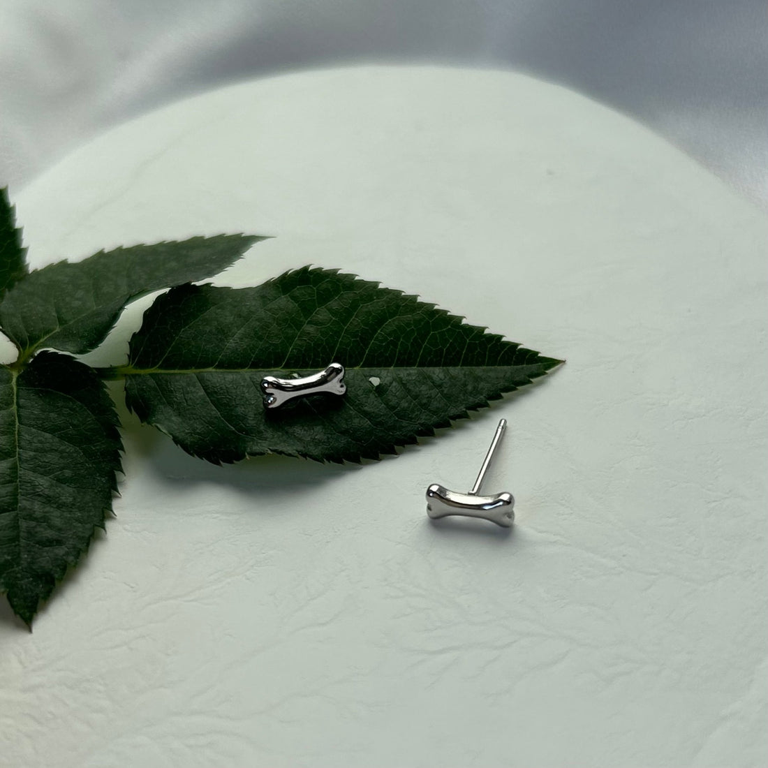 Pendientes Hueso Silver - El jardín de las joyas