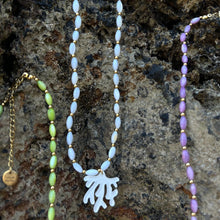Load image into Gallery viewer, Collar Arrecife de coral 🪸 - El jardín de las joyas
