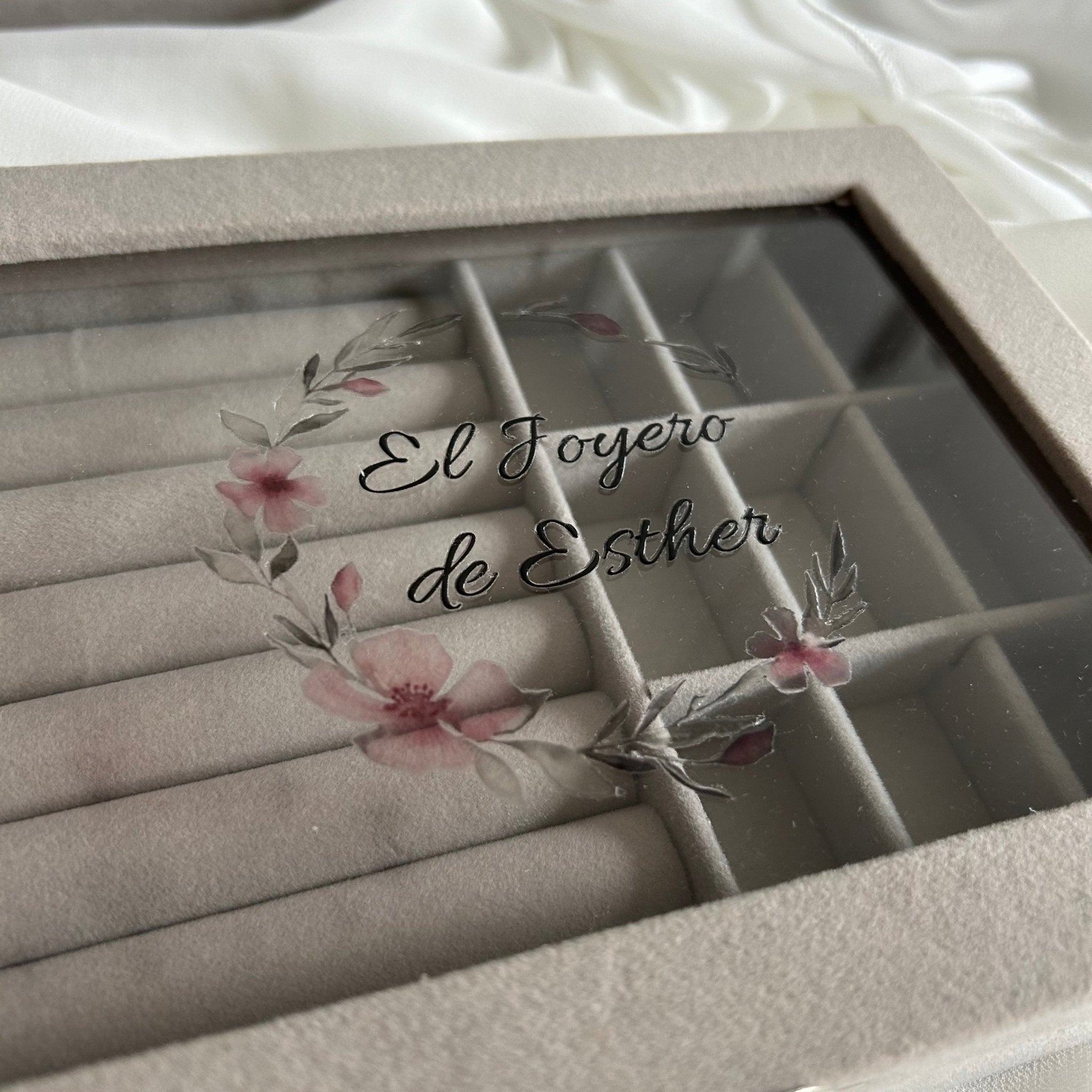Joyero Irís Gris Personalizado - El jardín de las joyas
