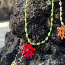 Load image into Gallery viewer, Collar Arrecife de coral 🪸 - El jardín de las joyas

