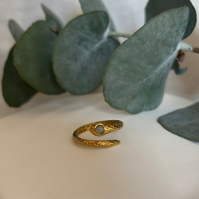Anillo Serpiente lunar - El jardín de las joyas