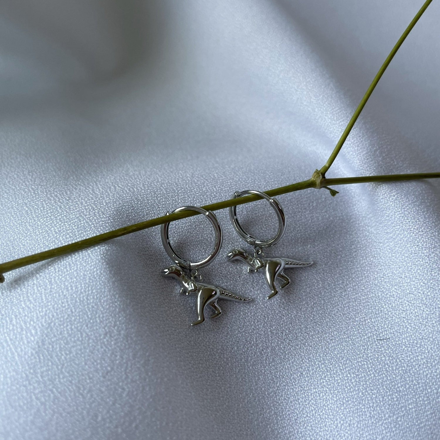 Pendientes Dinosaurio Silver - El jardín de las joyas